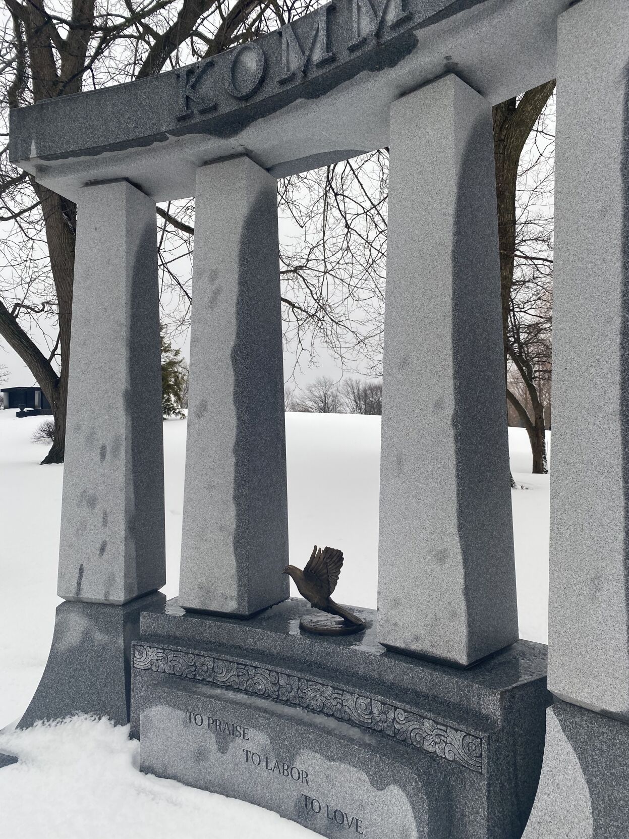 Komm family monument after theft
